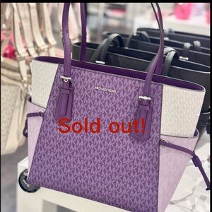 NWT Michael Kors Voyager Large Color-Block Signature Logo Tote Bag